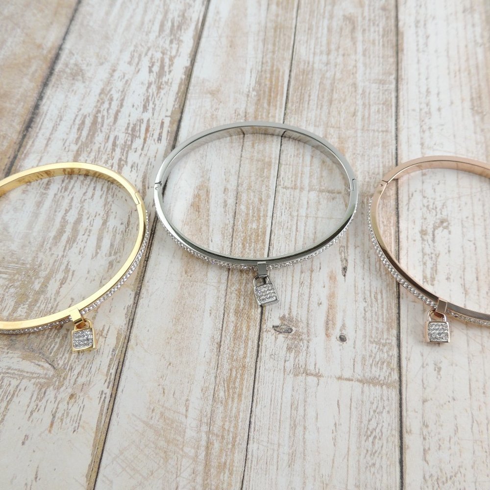 Lock Charm Bangle - Picture 4 of 13